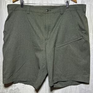Duluth Performance Cargo Shorts 44 Gray